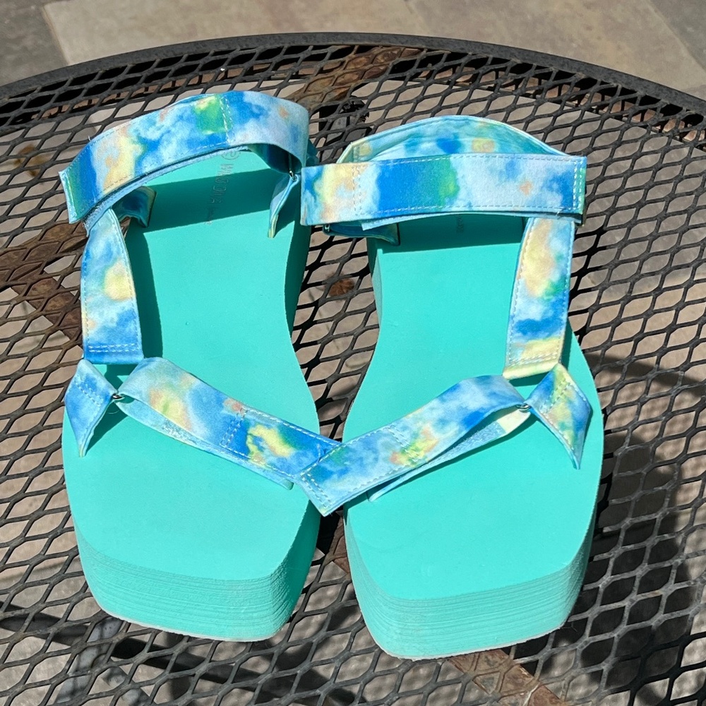 Wild Diva platform sandals size 10 - Picture 8 of 8